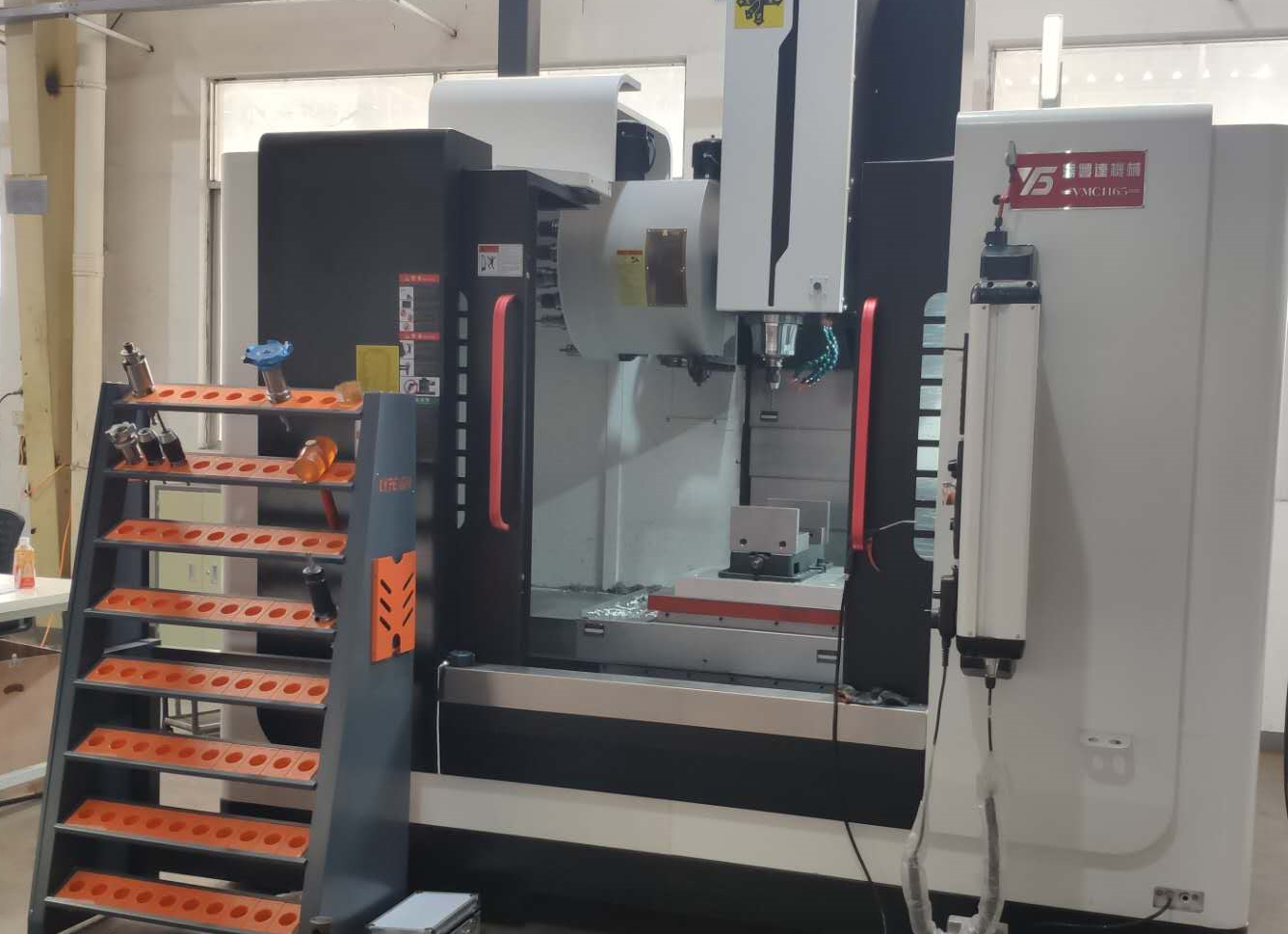 CNC-VMC1165-钣金加工珠海机箱机柜设备外壳激光切割中山铭偌金属制品有限公司